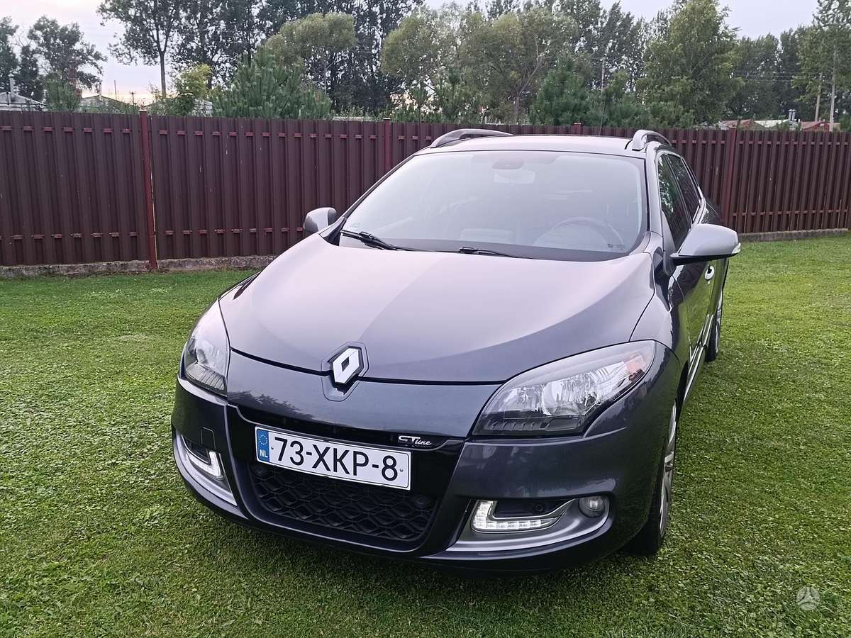 Renault Megane 2012 — rear view