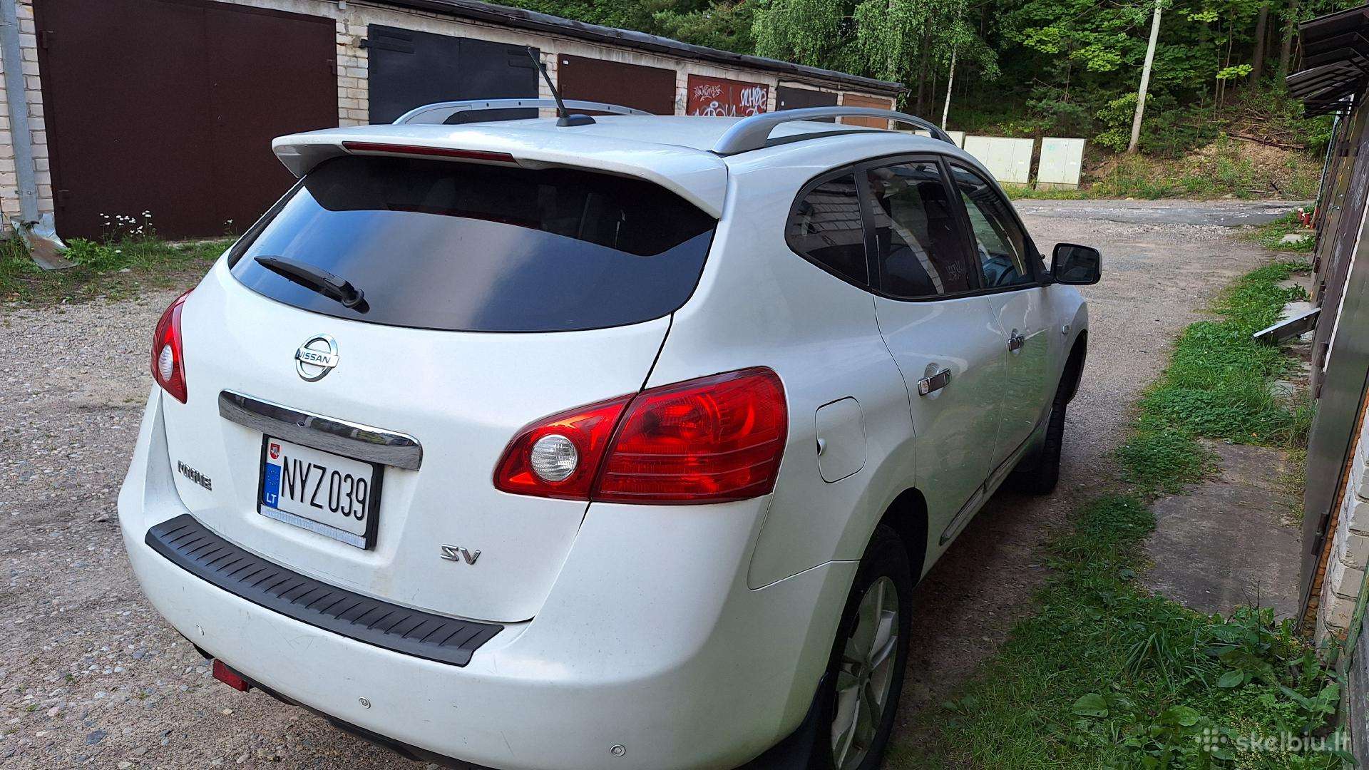 Nissan Rogue 2012 — салон