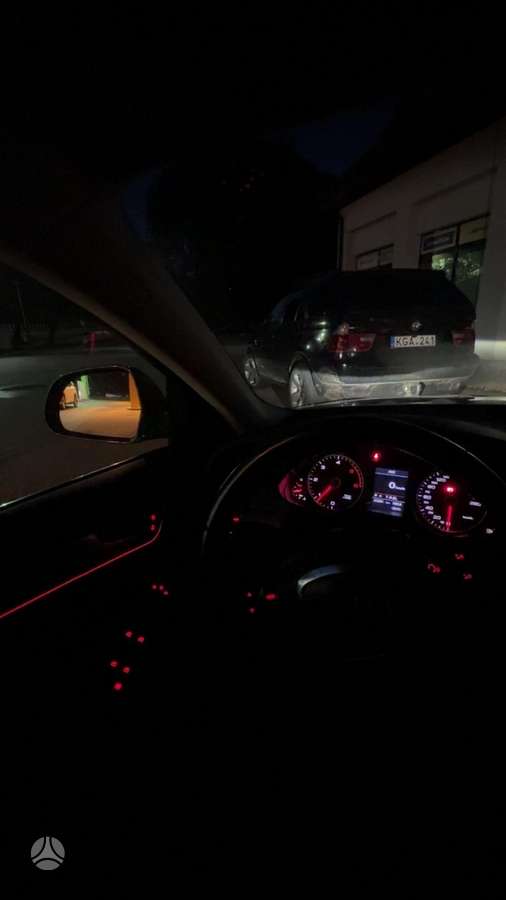 Audi A4 2009 — photo 5