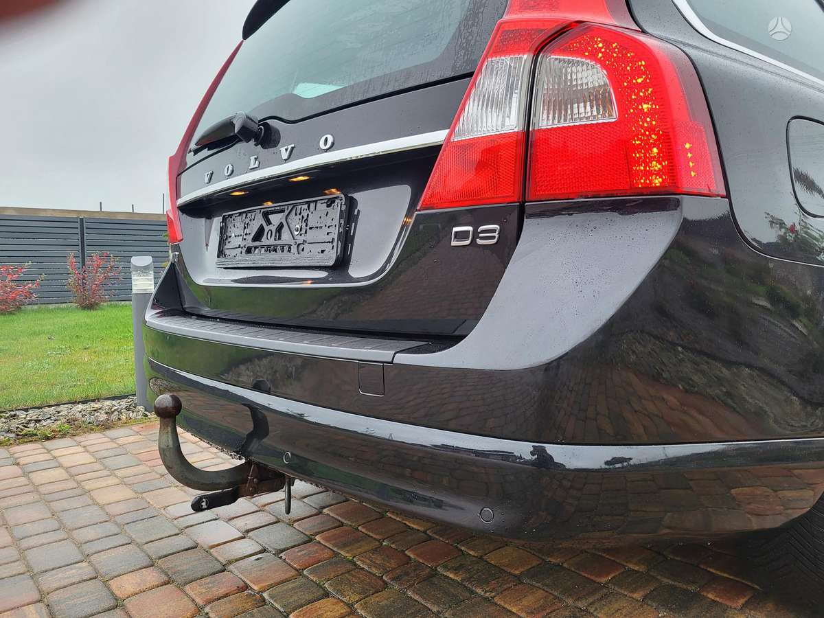 Volvo V70 2012 — photo 16