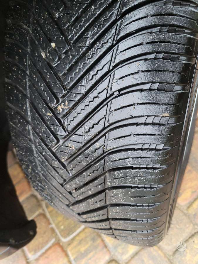 Volvo V70 2012 — photo 19