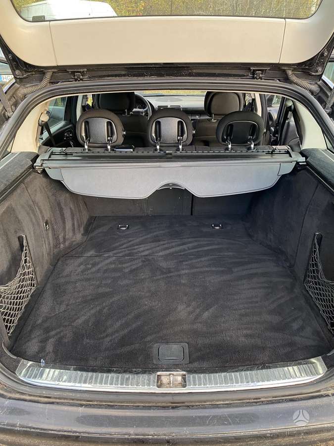 Mercedes-Benz C220 2005 — photo 5