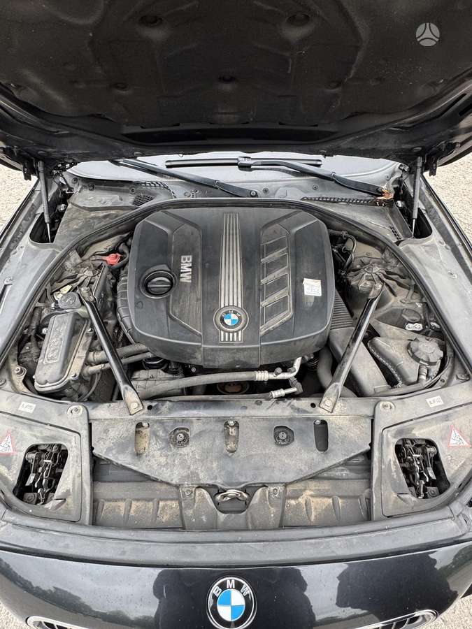 BMW 520 2011 — фото 17
