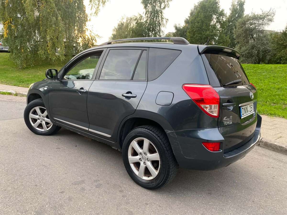 Toyota RAV4 2008 — engine 2231 cm³, 136 HP (100kW)