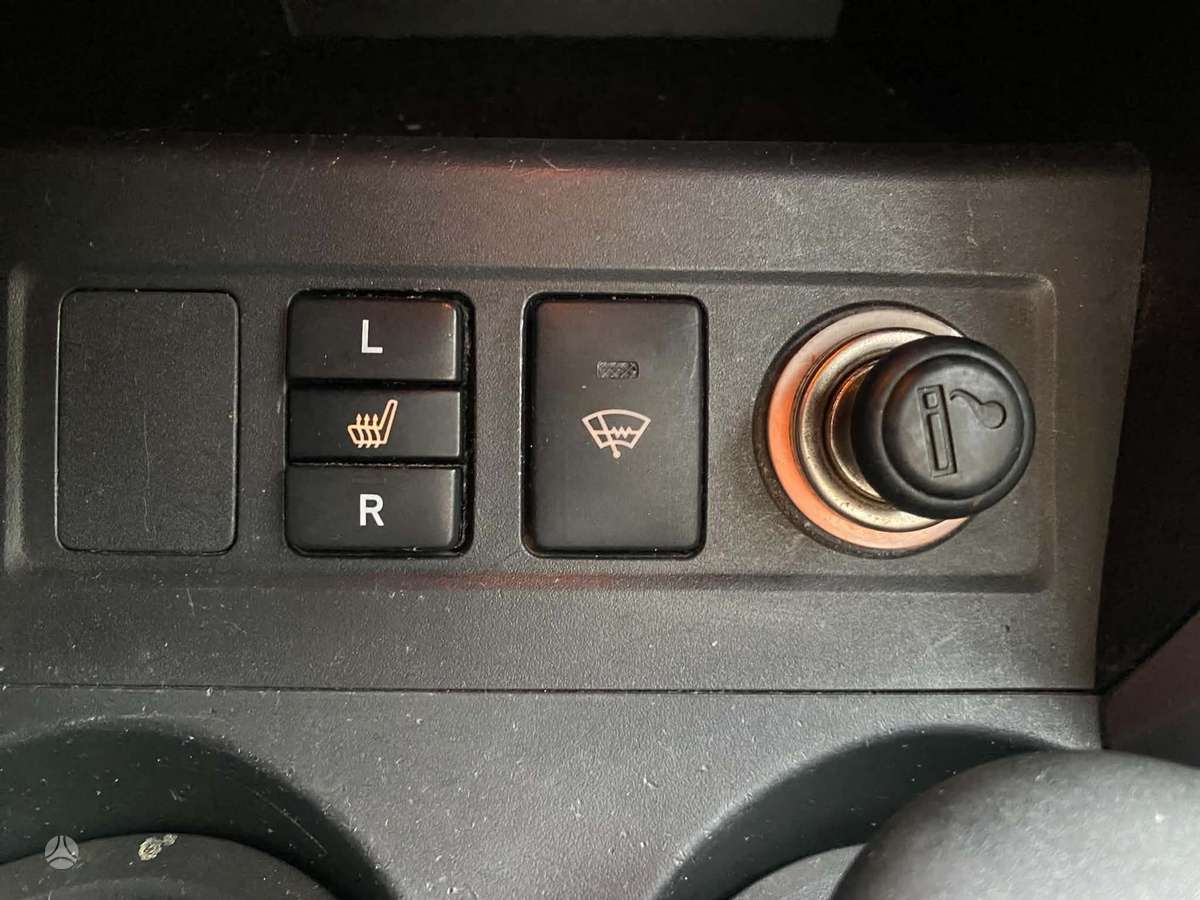 Toyota RAV4 2008 — photo 8