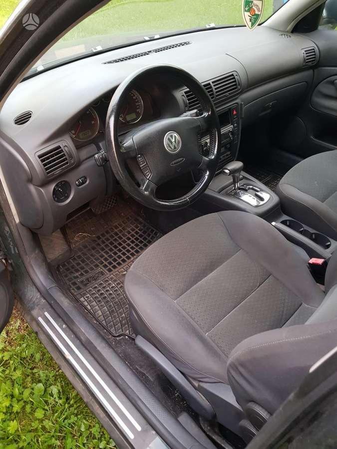 Volkswagen Passat 2004 — photo 12