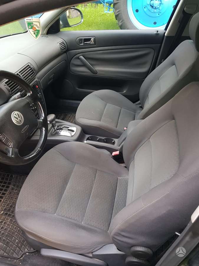 Volkswagen Passat 2004 — photo 13