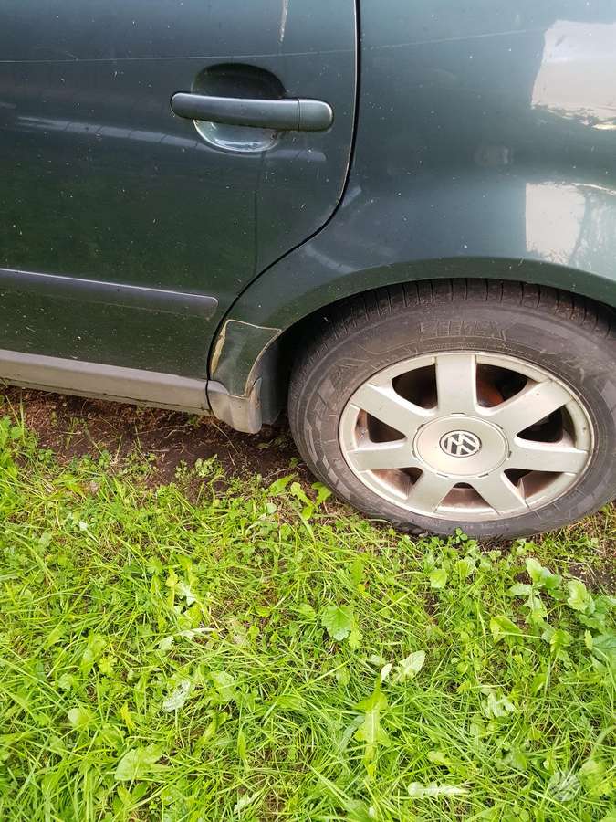 Volkswagen Passat 2004 — photo 7