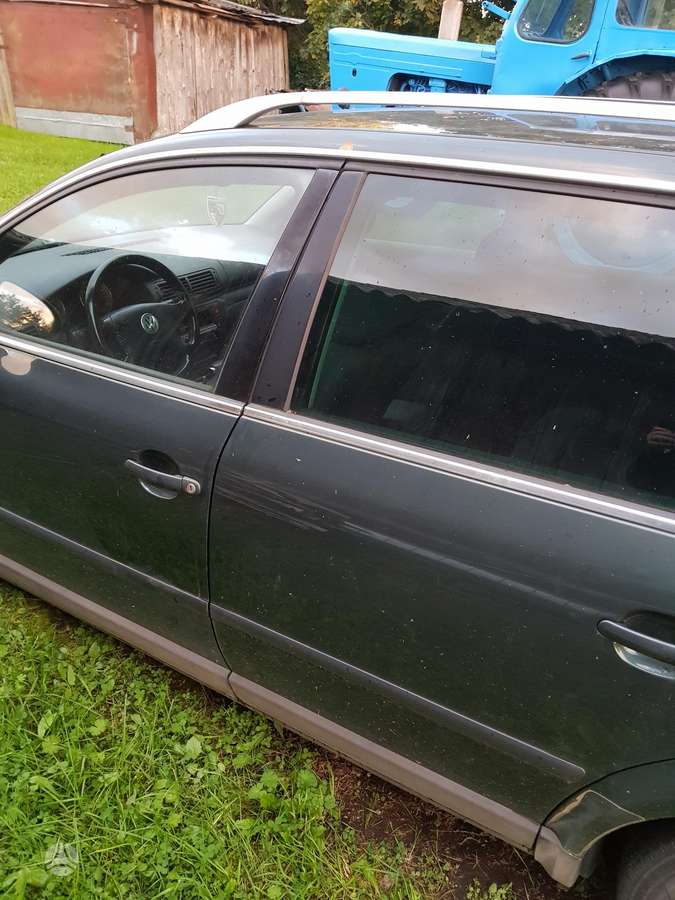 Volkswagen Passat 2004 — photo 8