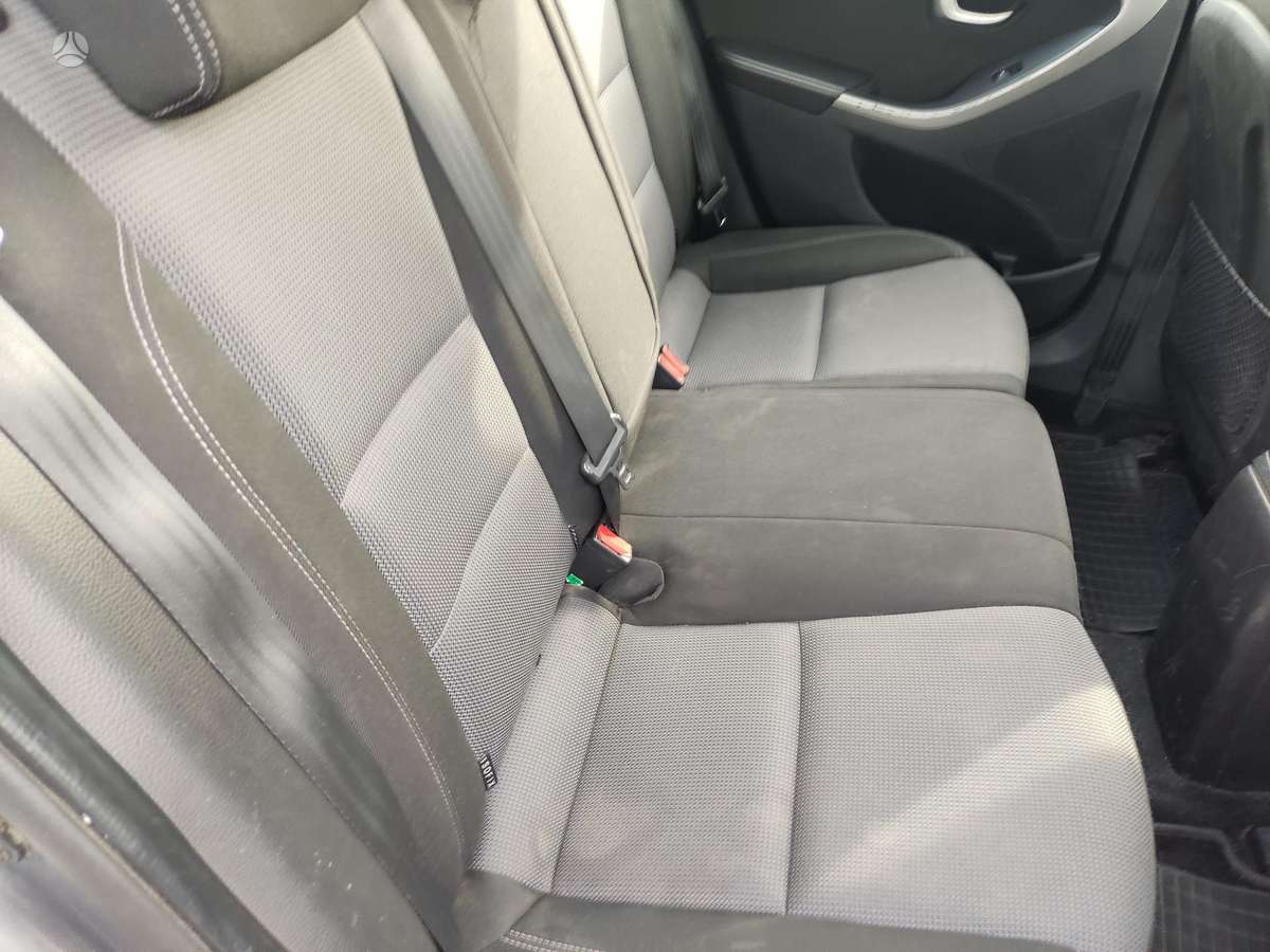 Hyundai i30 2013 — photo 13