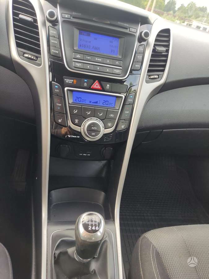Hyundai i30 2013 — photo 8