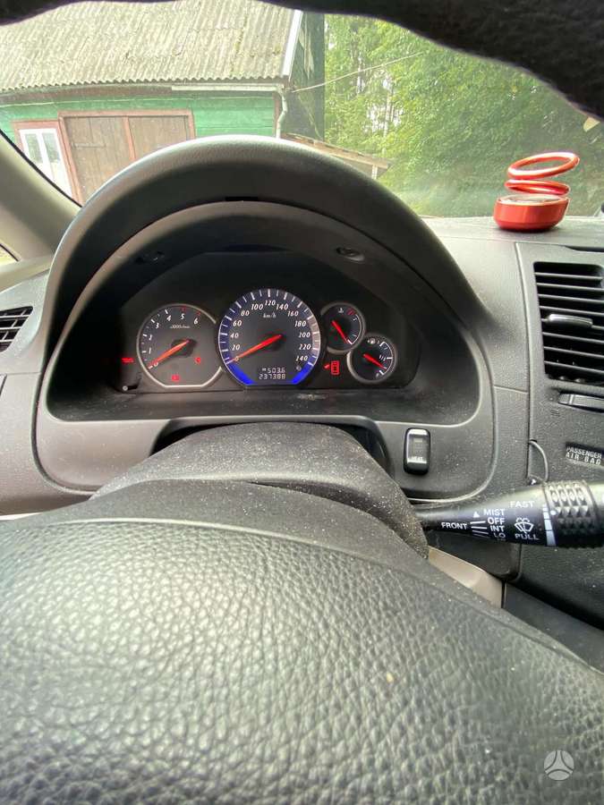 Mitsubishi Grandis 2006 — photo 7