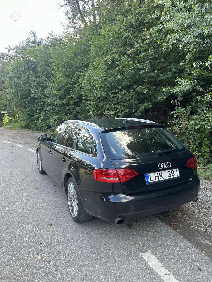 Audi A4 2009 — photo 5