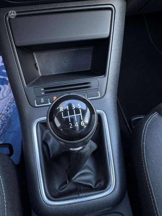 Volkswagen Tiguan 2012 — photo 23