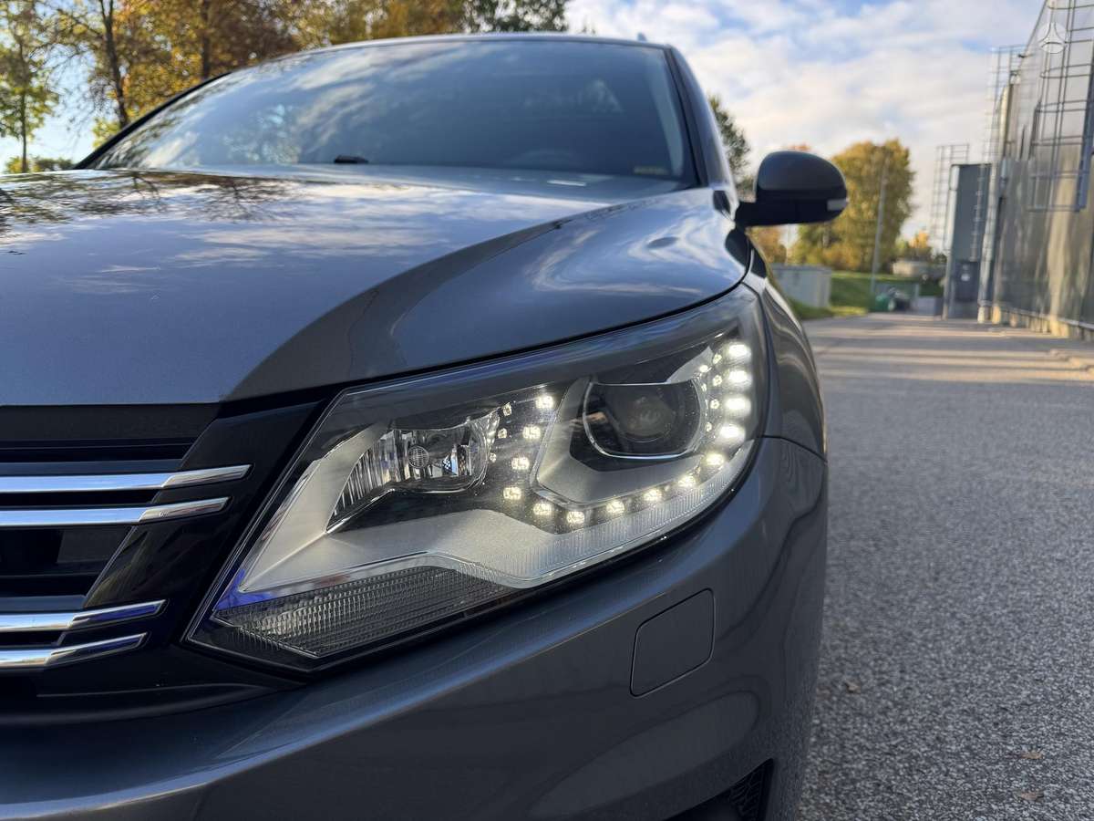 Volkswagen Tiguan 2012 — photo 26