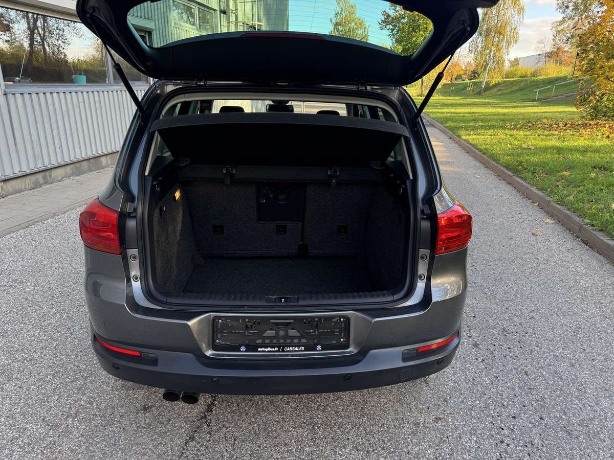 Volkswagen Tiguan 2012 — photo 5