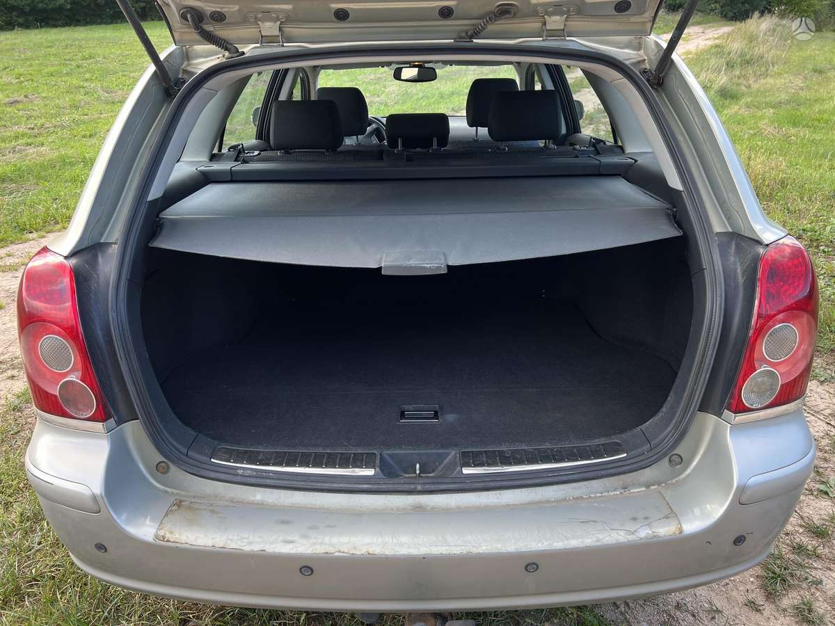 Toyota Avensis 2006 — photo 11