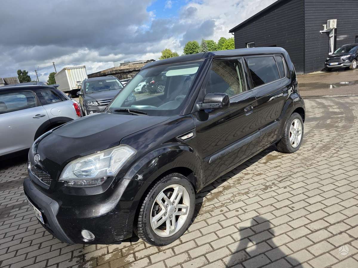 Kia Soul 2010 — interior