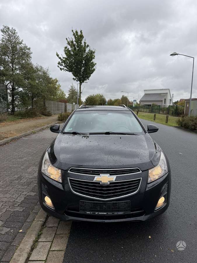 Chevrolet Cruze 2013 — rear view