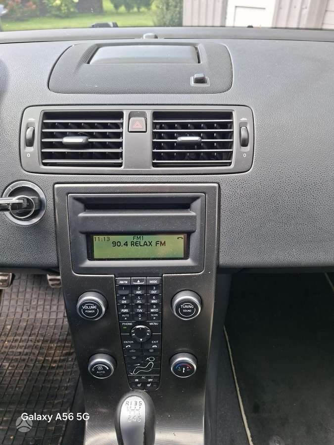 Volvo V50 2010 — photo 16