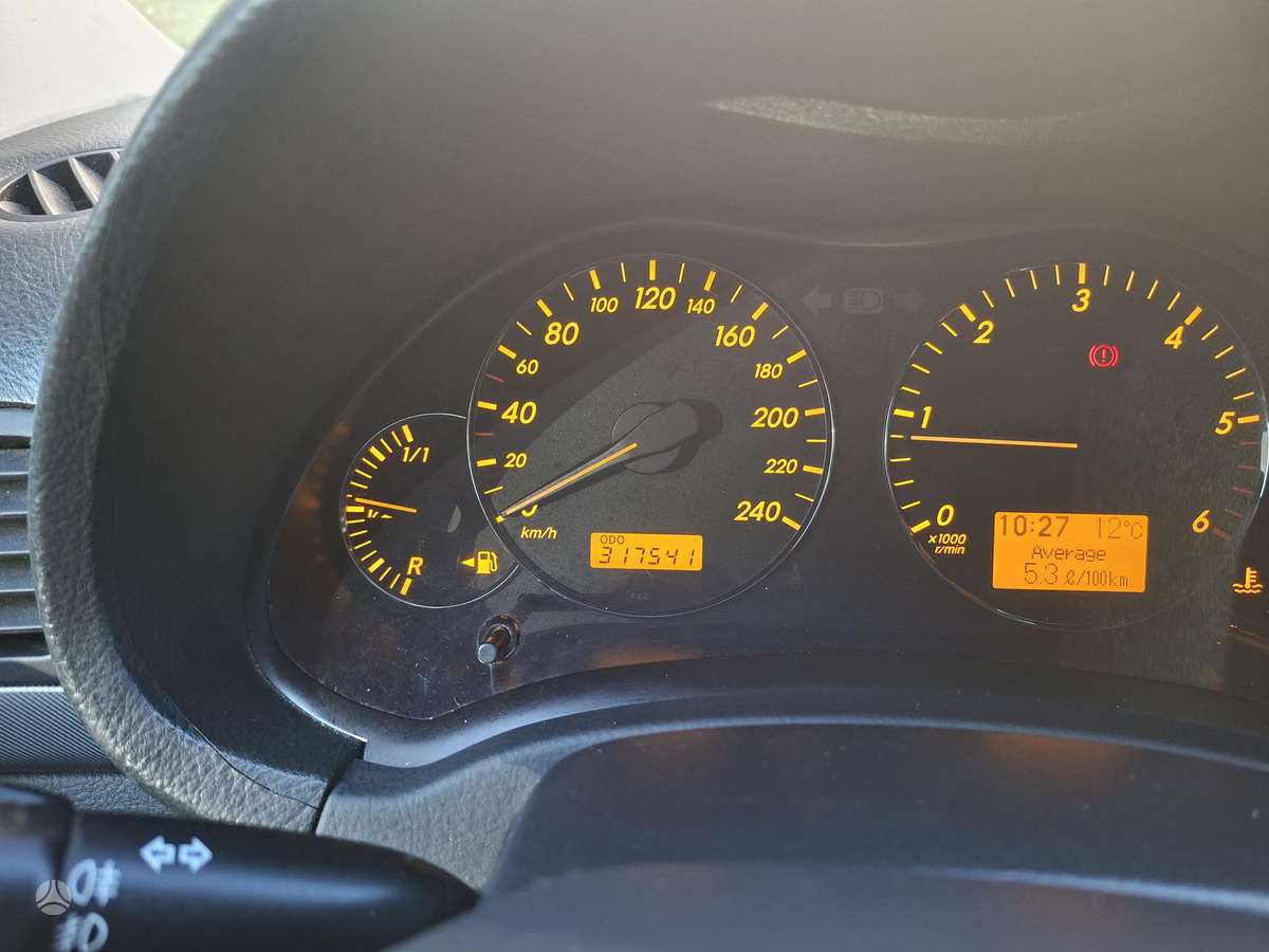 Toyota Avensis 2007 — авто для ЗСУ з Європи