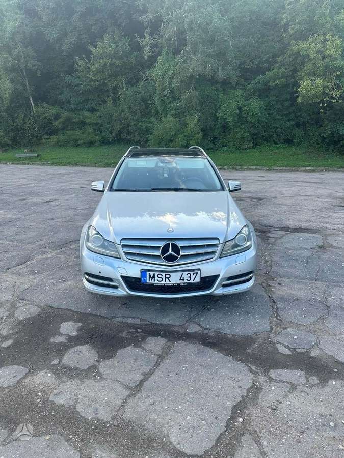 Mercedes-Benz C200, 2011
