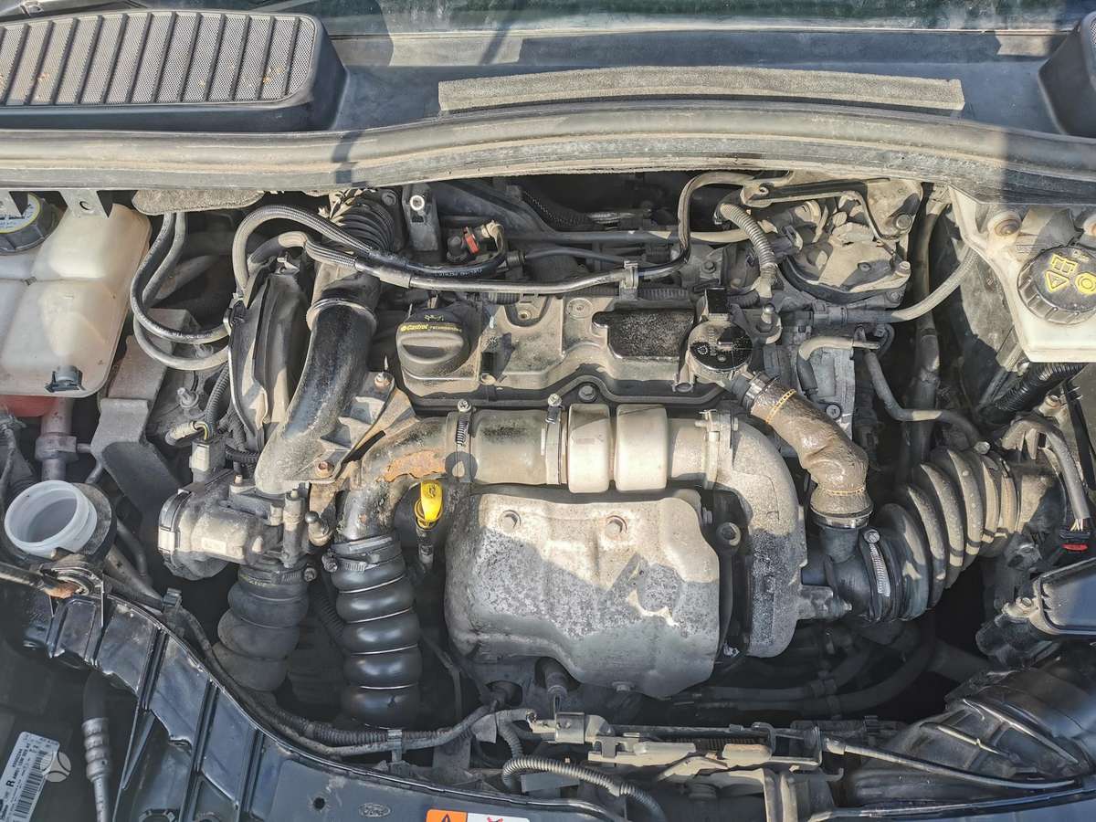 Ford C-MAX 2011 — photo 17
