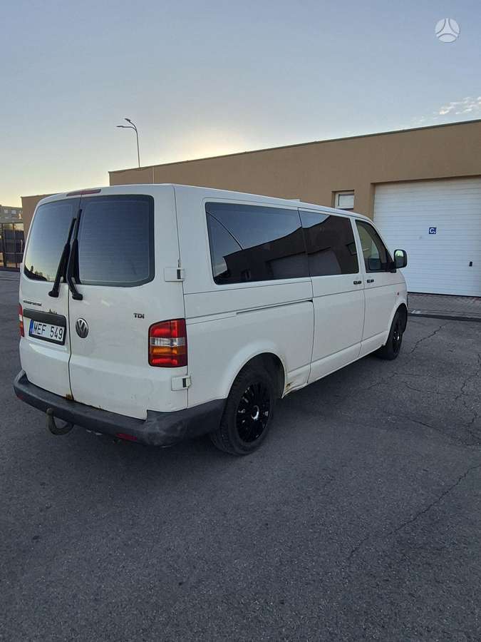 Volkswagen Transporter 2005 — двигун 2461 cm³, 174 HP (128kW)