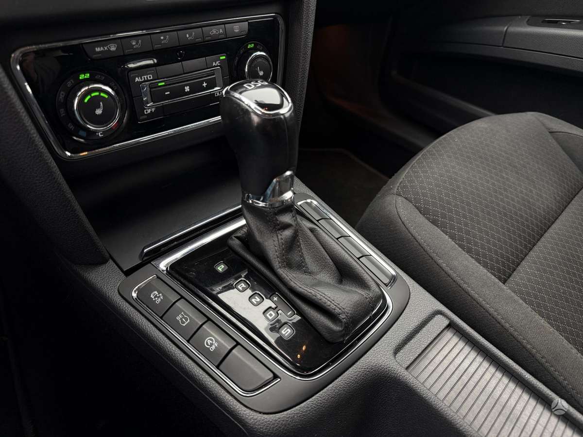 Skoda Superb 2013 — фото 15