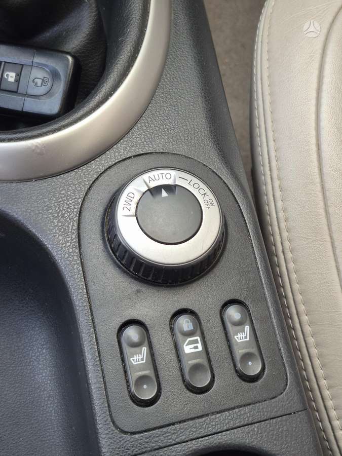 Nissan Qashqai+2 2012 — photo 23