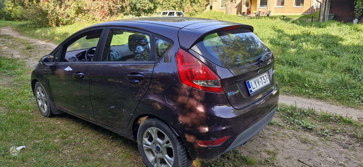 Ford Fiesta 2009 — engine 1600 cm³, 90 HP (66kW)