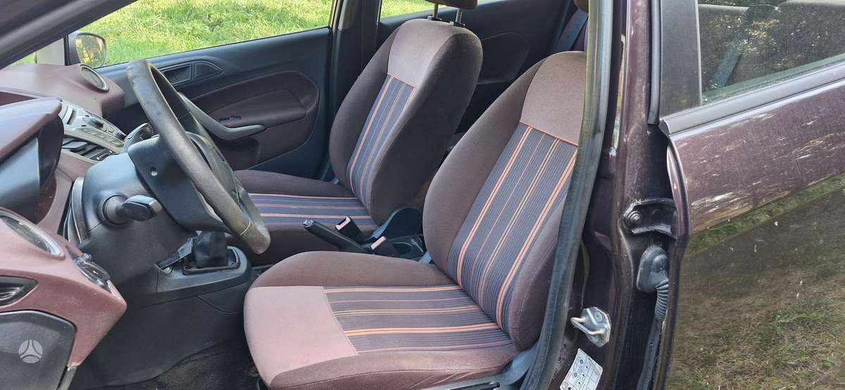 Ford Fiesta 2009 — photo 6