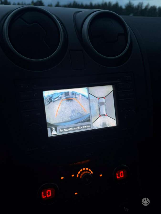 Nissan Qashqai 2012 — photo 18