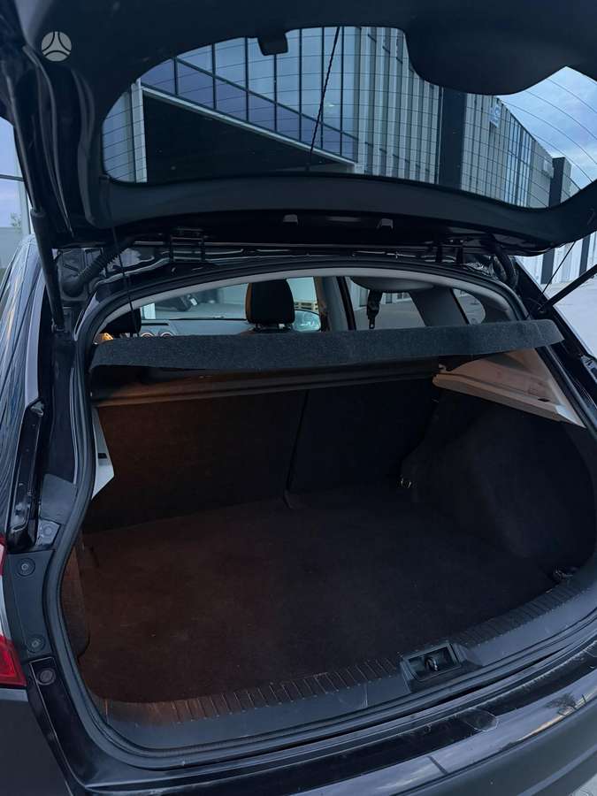 Nissan Qashqai 2012 — engine 1598 cm³, 131 HP (96kW)