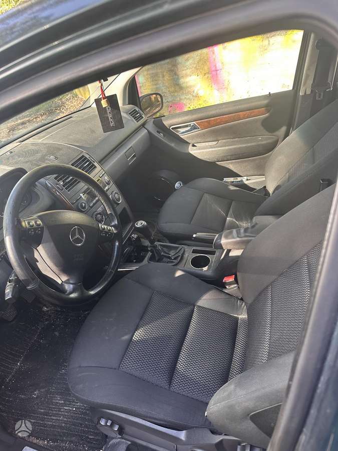 Mercedes-Benz A180 2005 — photo 11
