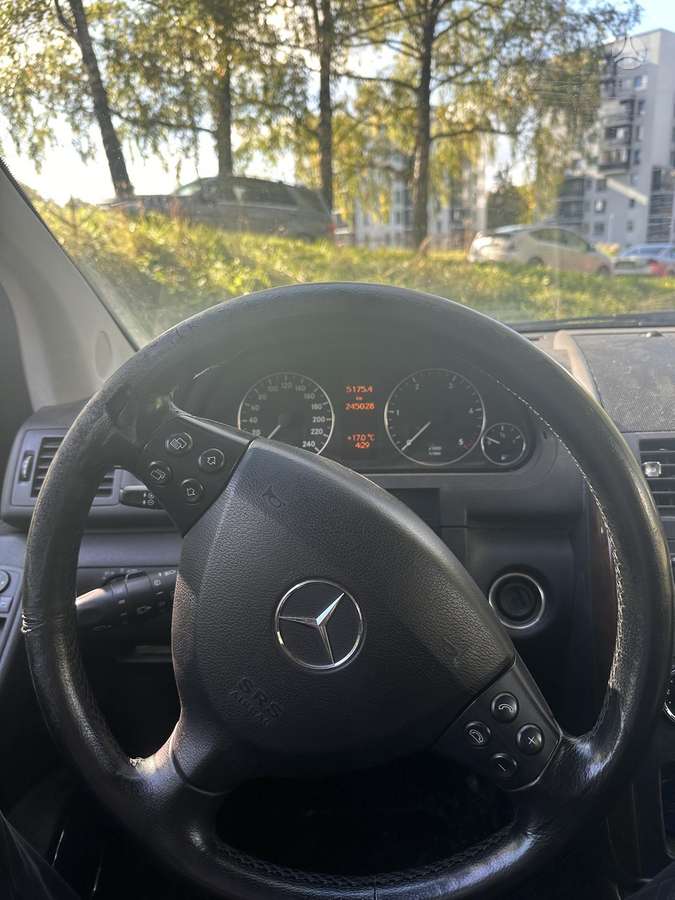 Mercedes-Benz A180 2005 — photo 12