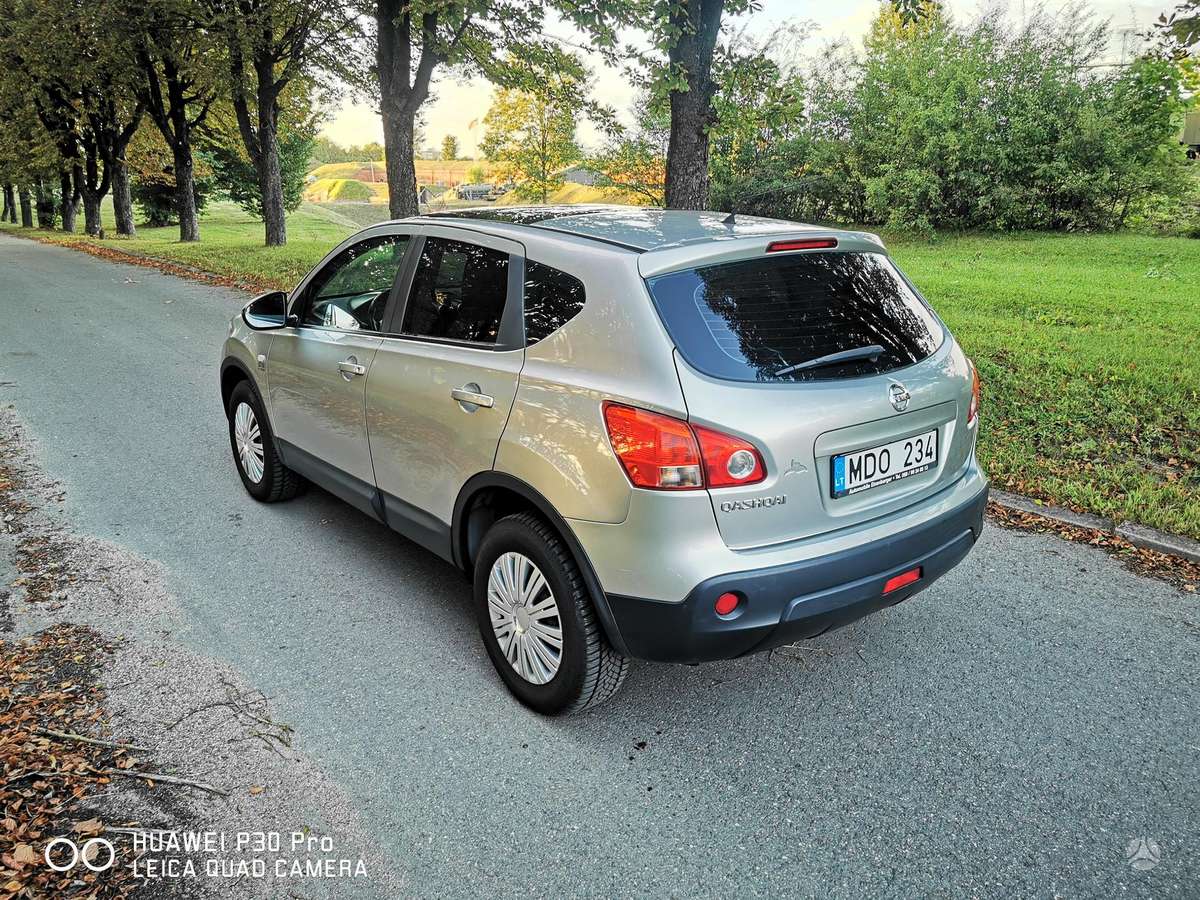 Nissan Qashqai 2007 — interior