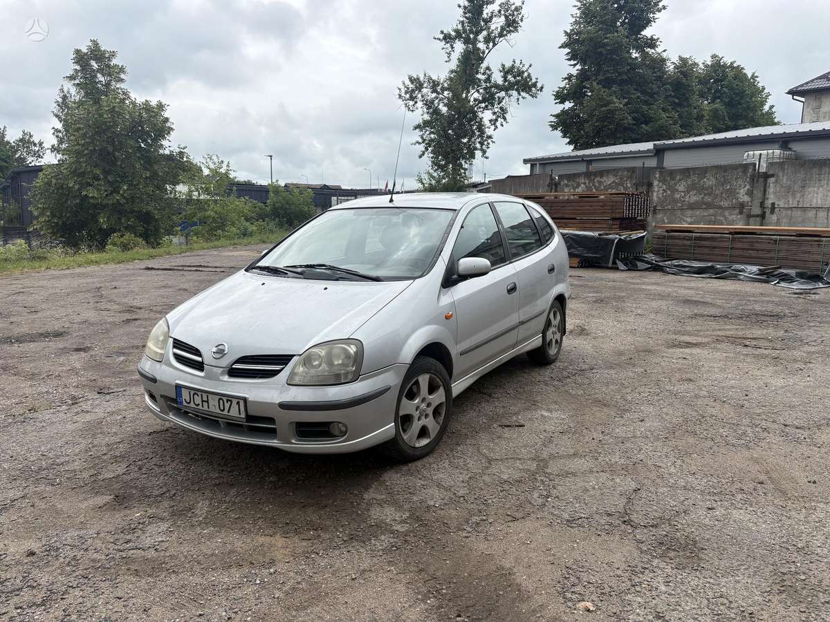 Nissan Almera 2005 — rear view