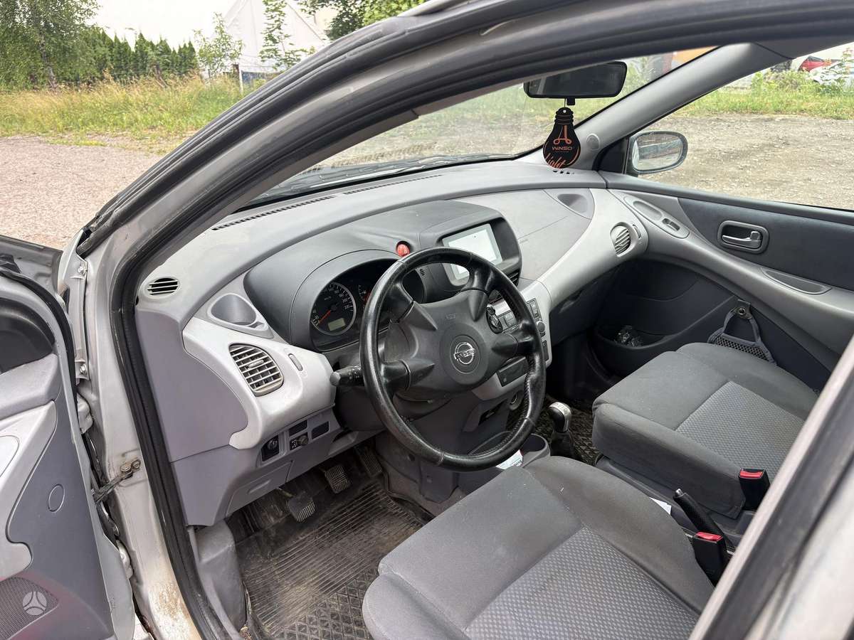Nissan Almera 2005 — photo 8