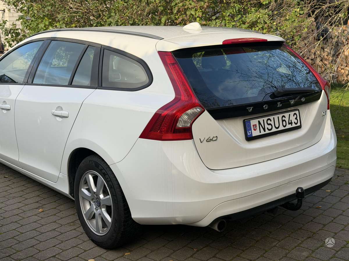Volvo V60 2014 — photo 6