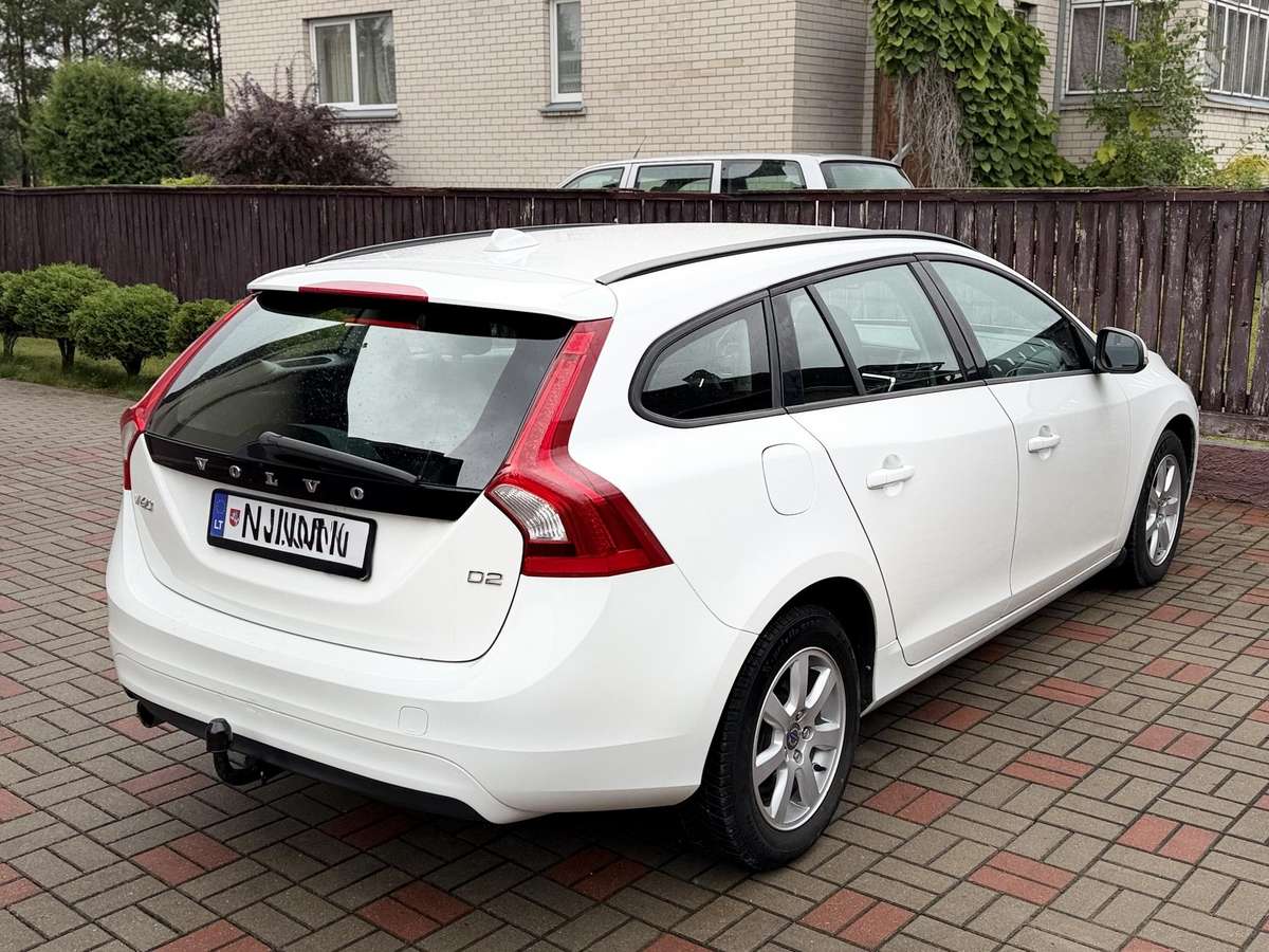 Volvo V60 2014 — photo 6