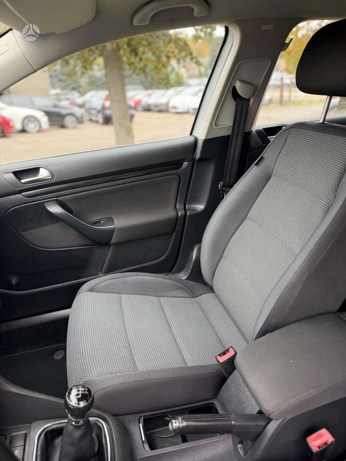 Volkswagen Golf 2010 — photo 13