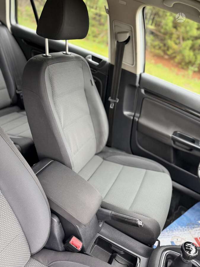Volkswagen Golf 2010 — photo 14