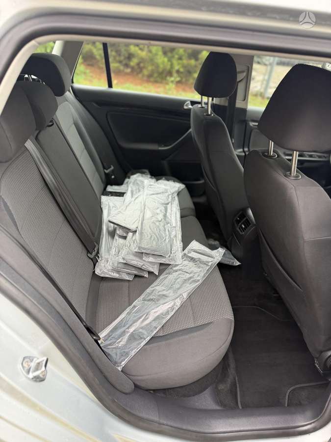 Volkswagen Golf 2010 — photo 16