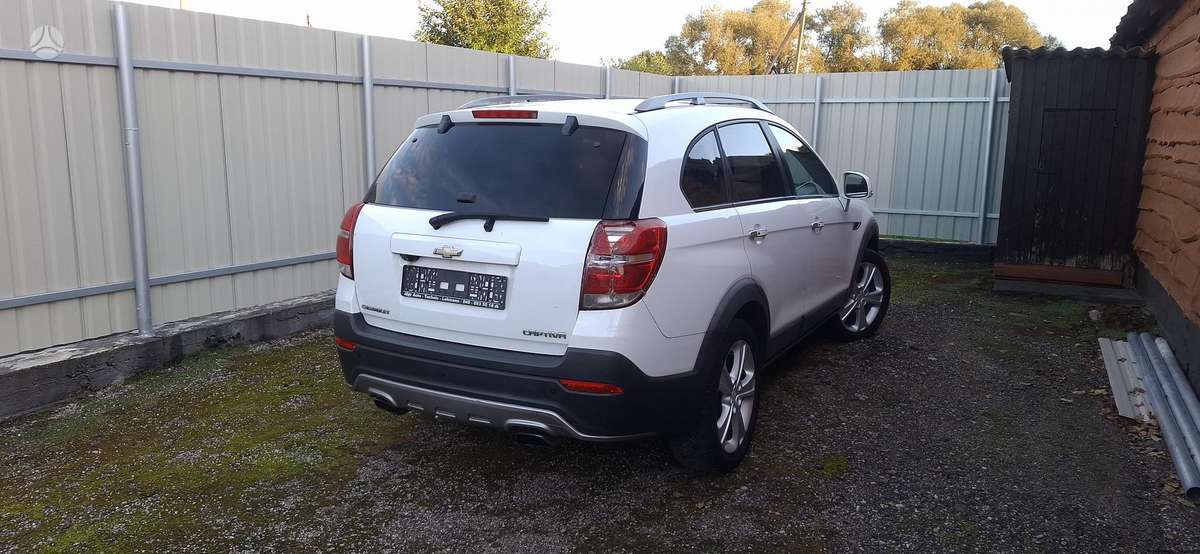 Chevrolet Captiva 2013 — вигляд ззаду