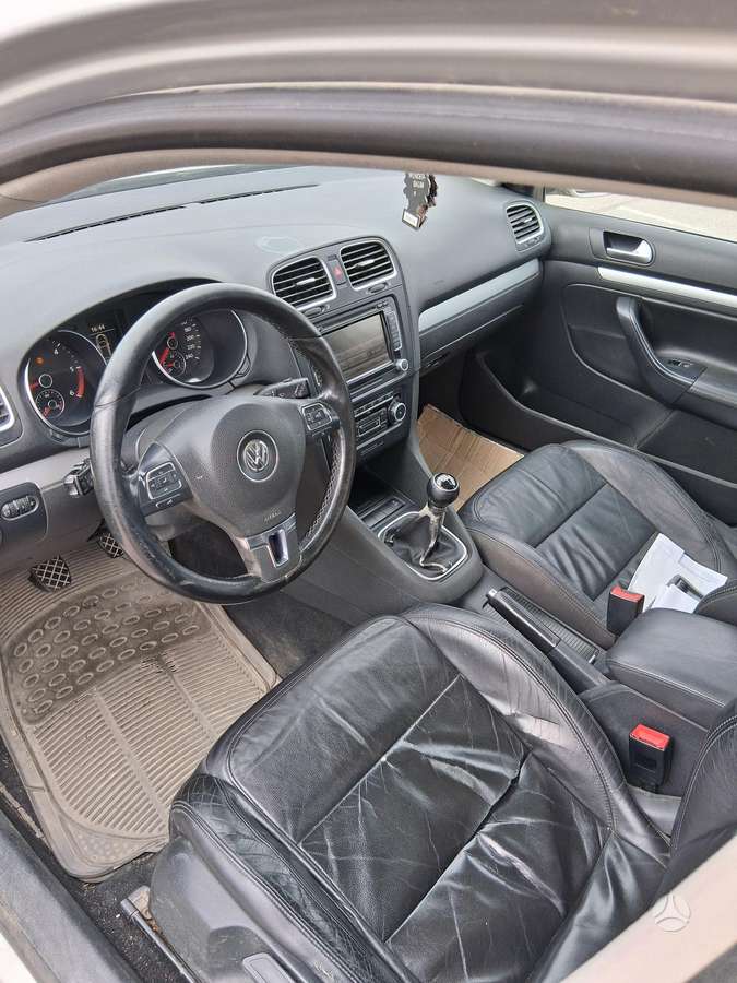Volkswagen Golf 2010 — photo 10