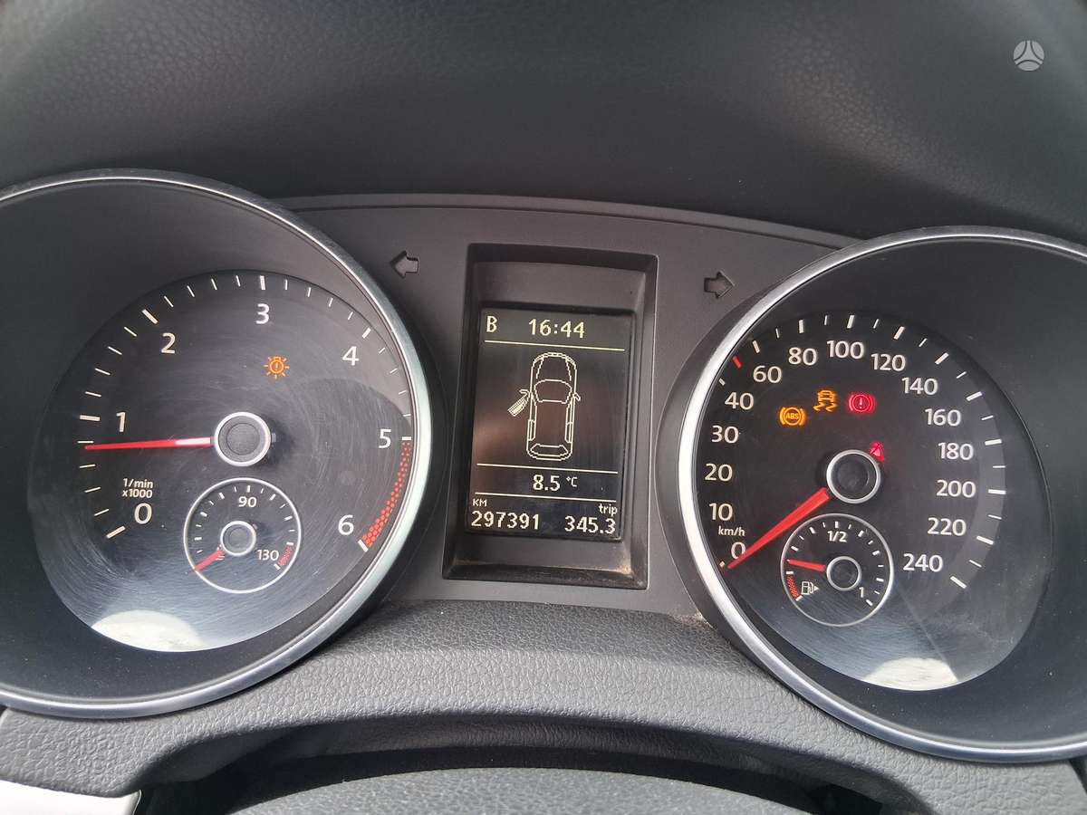 Volkswagen Golf 2010 — photo 11
