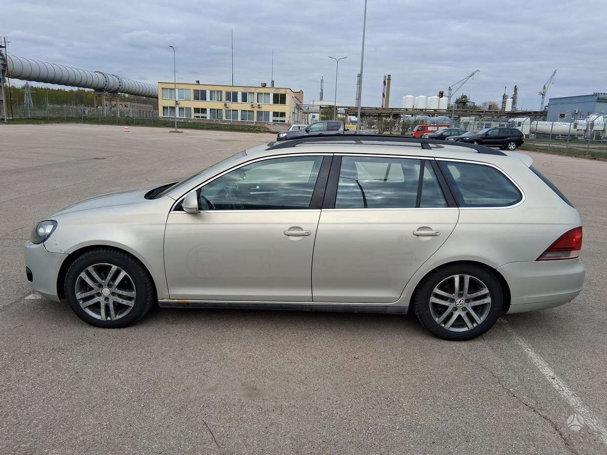 Volkswagen Golf 2010 — photo 8