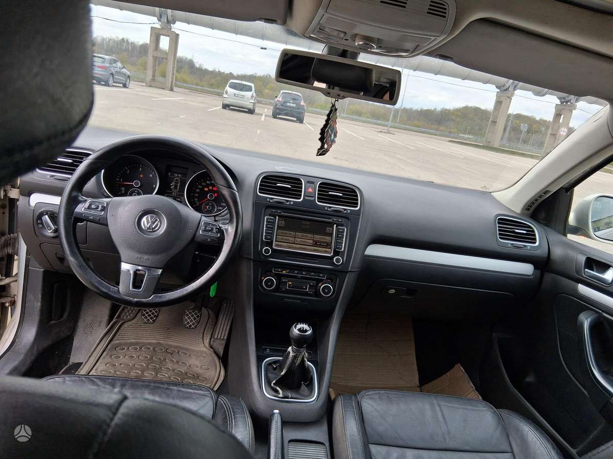 Volkswagen Golf 2010 — photo 9
