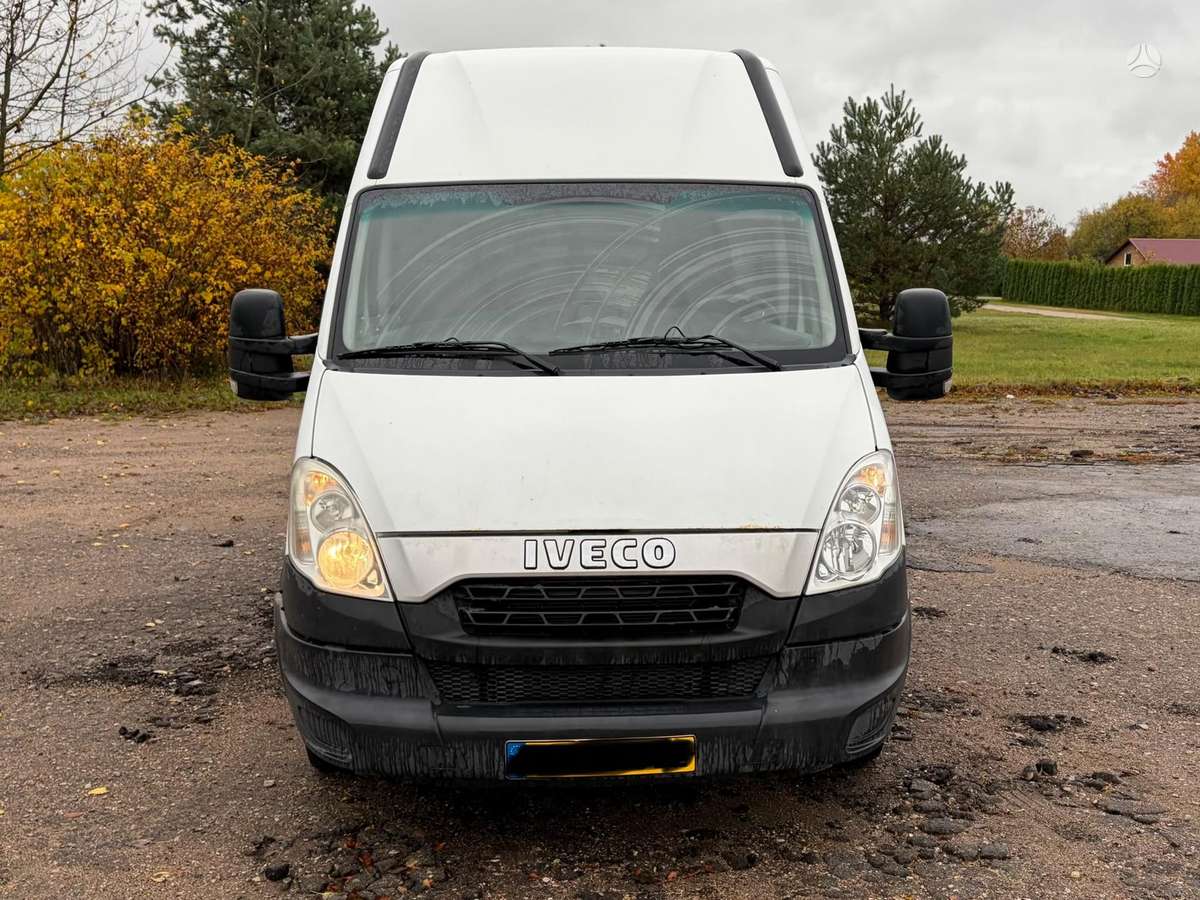 Iveco Daily 2012 — interior